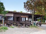 TVA bewirtet Weinwanderhütte